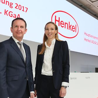 Hans Van Bylen, Vorsitzender des Vorstands, und Dr. Simone Bagel-Trah, Vorsitzende des Aufsichtsrats und Gesellschafterausschusses