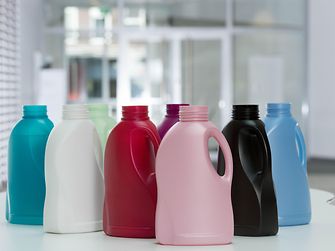 The unique colors and high aesthetic standards of the bottles are maintained.
