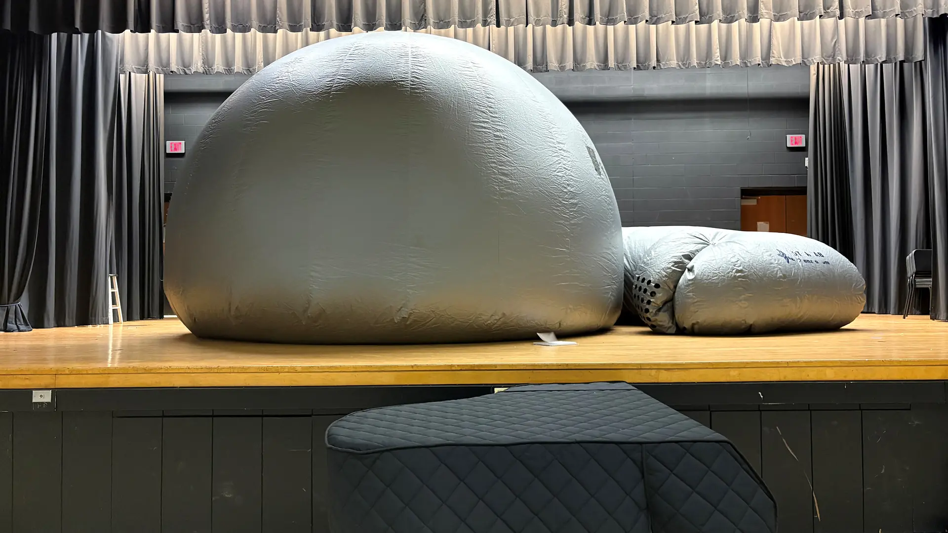 mobile planetarium