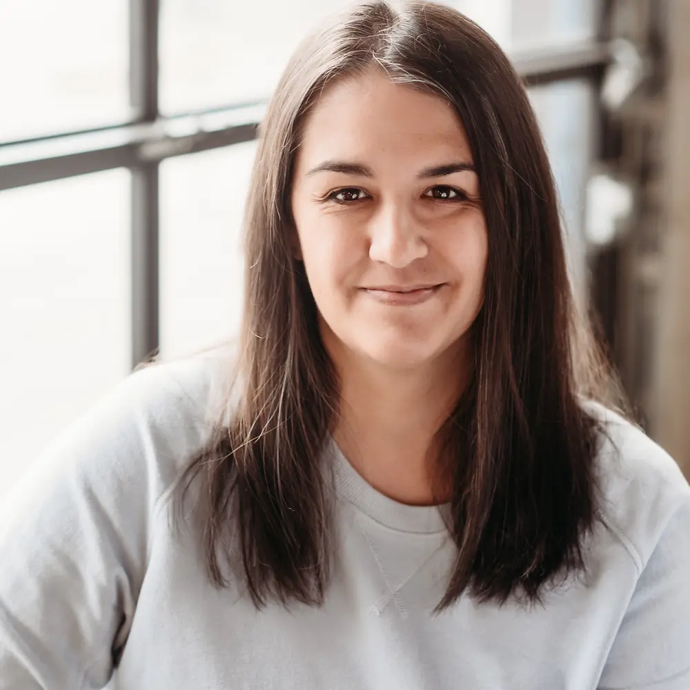 
Diana: Senior Customer & Logistics Excellence Manager