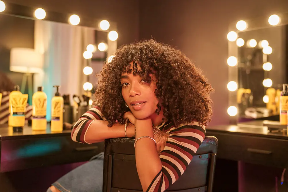 göt2b® Teams Up with Artist UMI and MAX for a Custom Partnership, Celebrating Self-Expression and Bold Curls