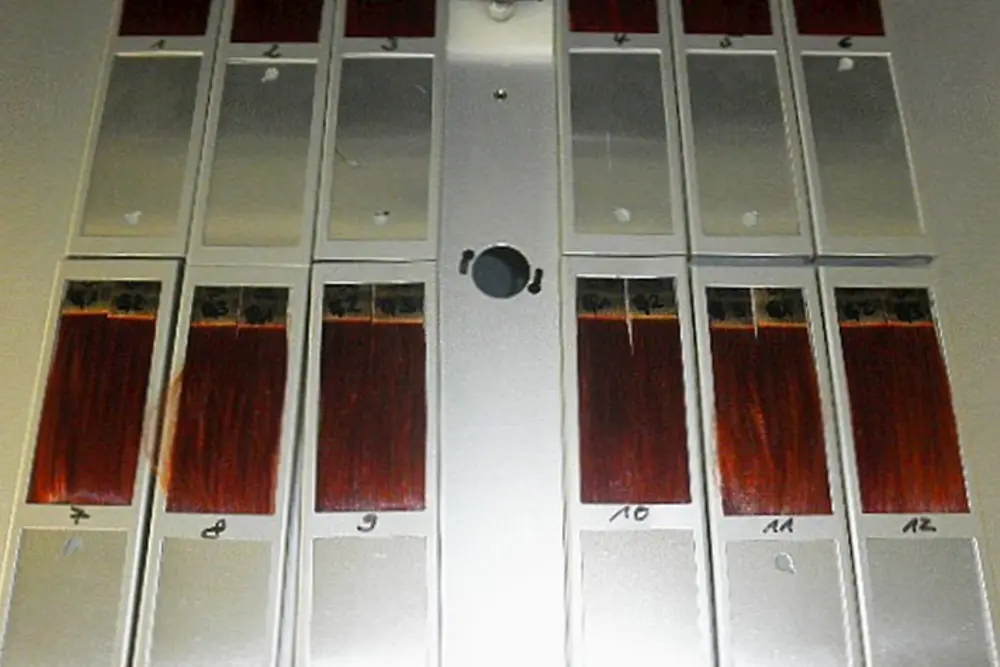 
評估紫外綫/光照對於頭髮的影響