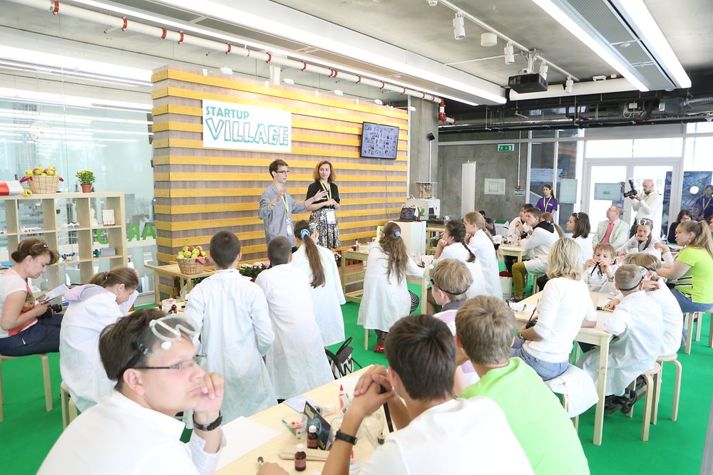2014-06-03 Компания «Хенкель» провела открытые занятия «Мир исследователей» в Сколково-2
