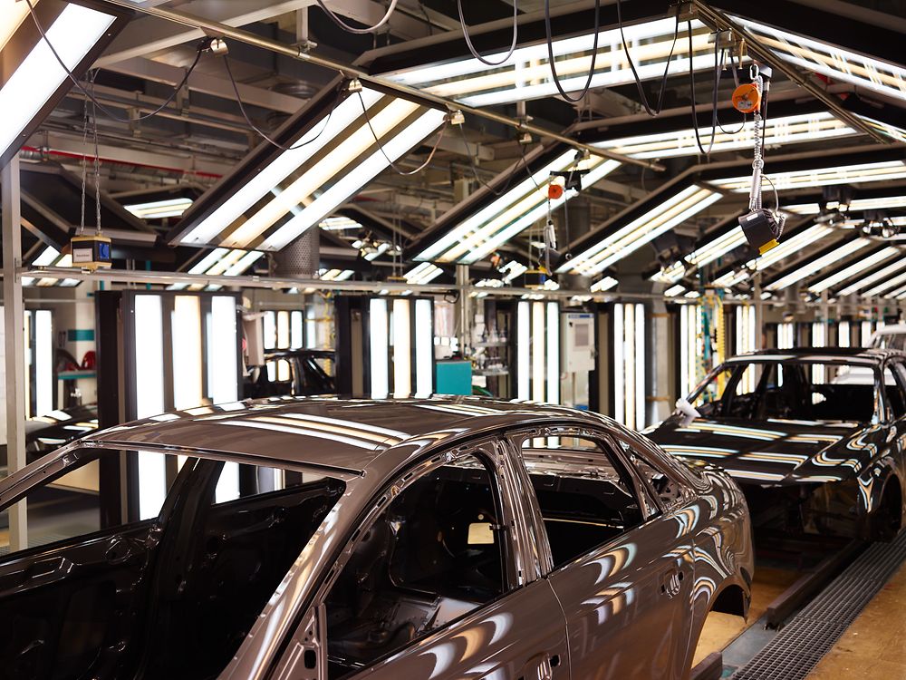 Patentierter Bonderite Zwei-Stufen-Prozess von Henkel zur Oberflächenbehandlung von Karosserien bei Audi