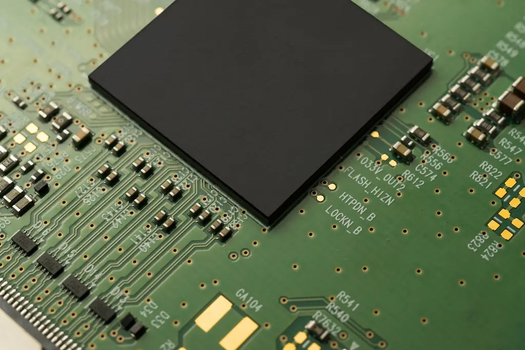 LOCTITE GC 18 circuit board